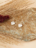 Druppel oorbellen | Hangende, geplateerde hartsilhouet | Zilver