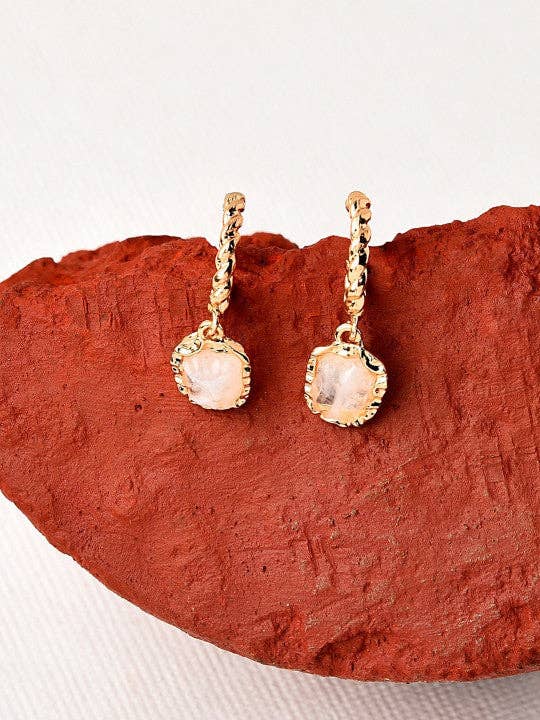 Druppel-oorbellen | Rond getint, roze, met leverback | Goud